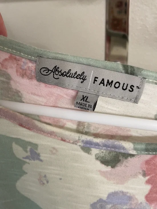 Floral camo short sleeved top - Picture 2 of 6